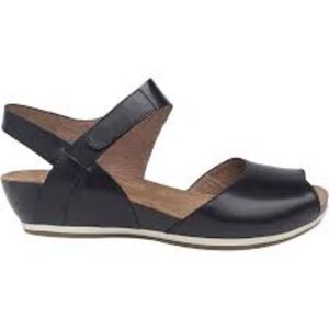 Dansko Vera Sandal in Black, Size 40 (S3)